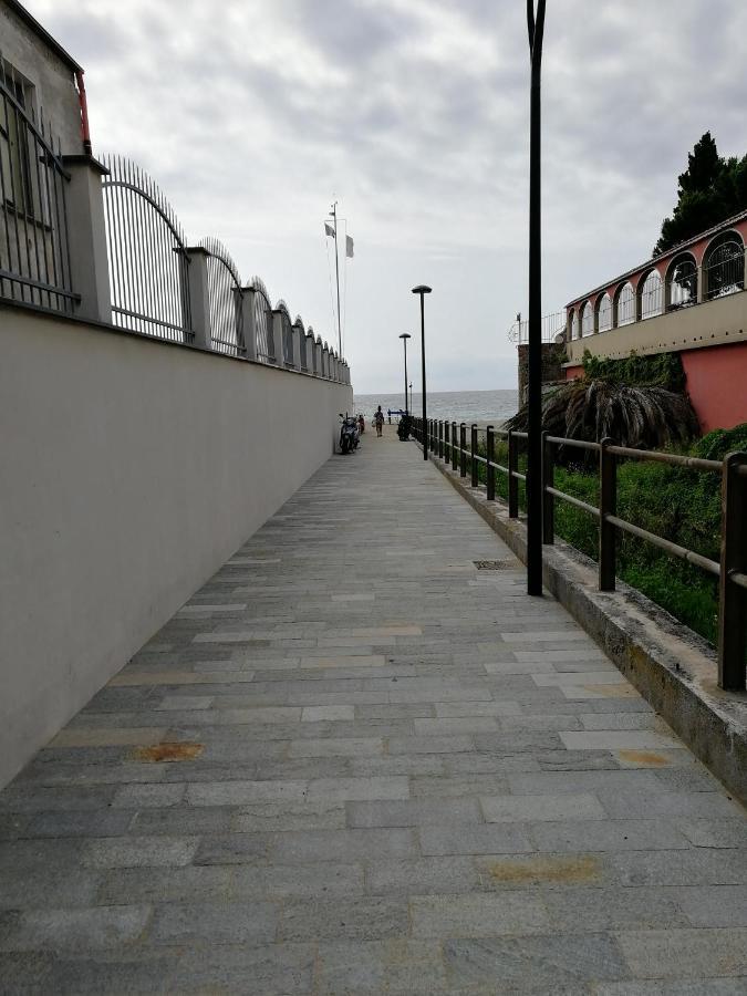 Music & Beach Lejlighed Savona Eksteriør billede